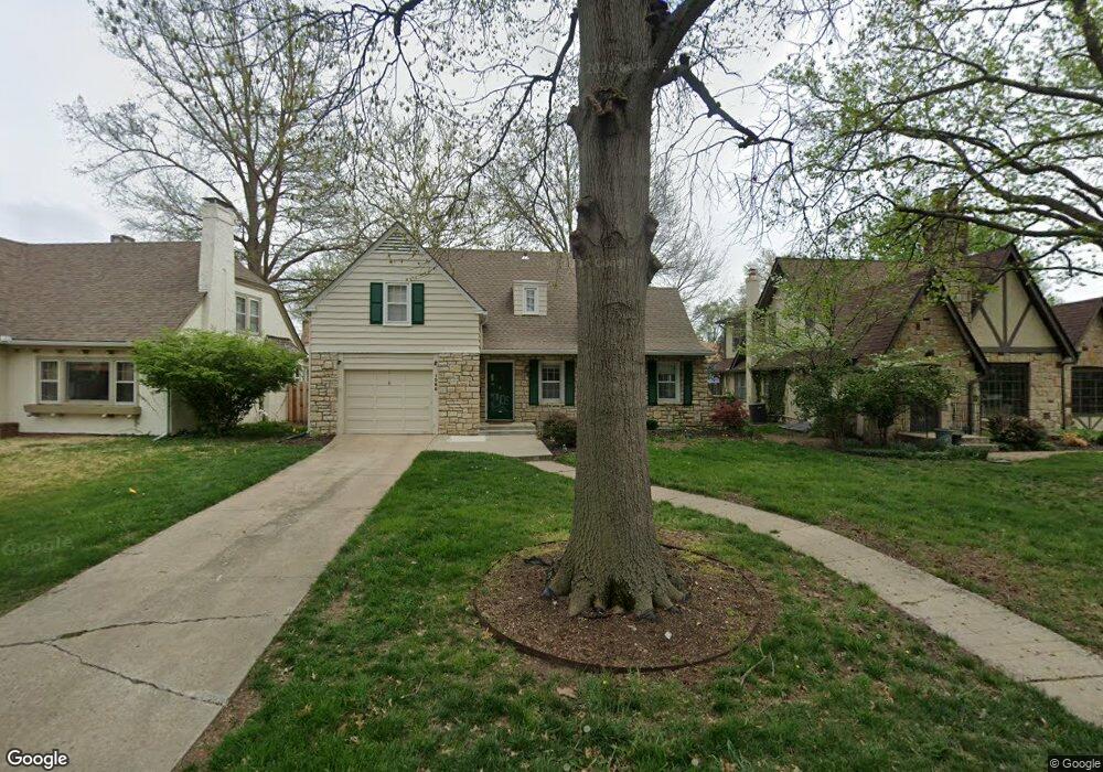 1286 SW Pembroke Ln, Topeka, KS 66604 - photo 1