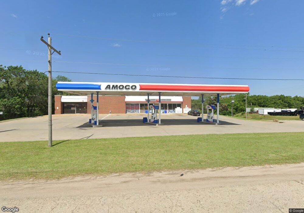 5305 SW Topeka Blvd, Topeka, KS 66609 - photo 1