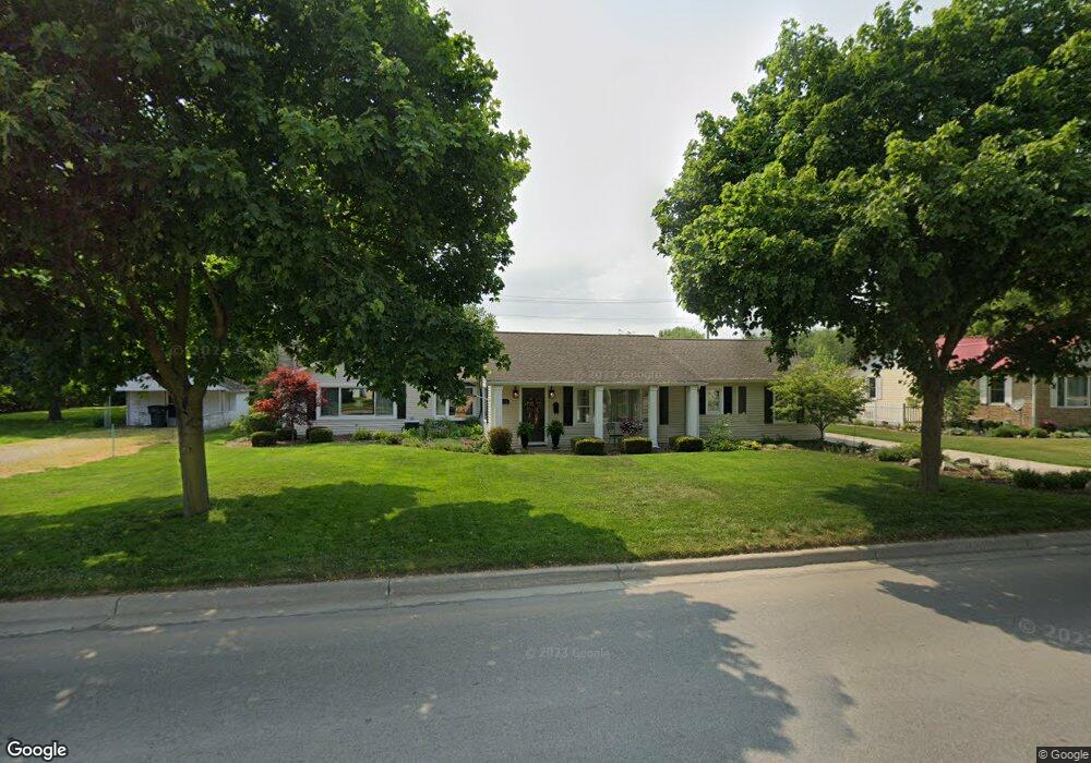 754 N Main St, Nappanee, IN 46550 - photo 1