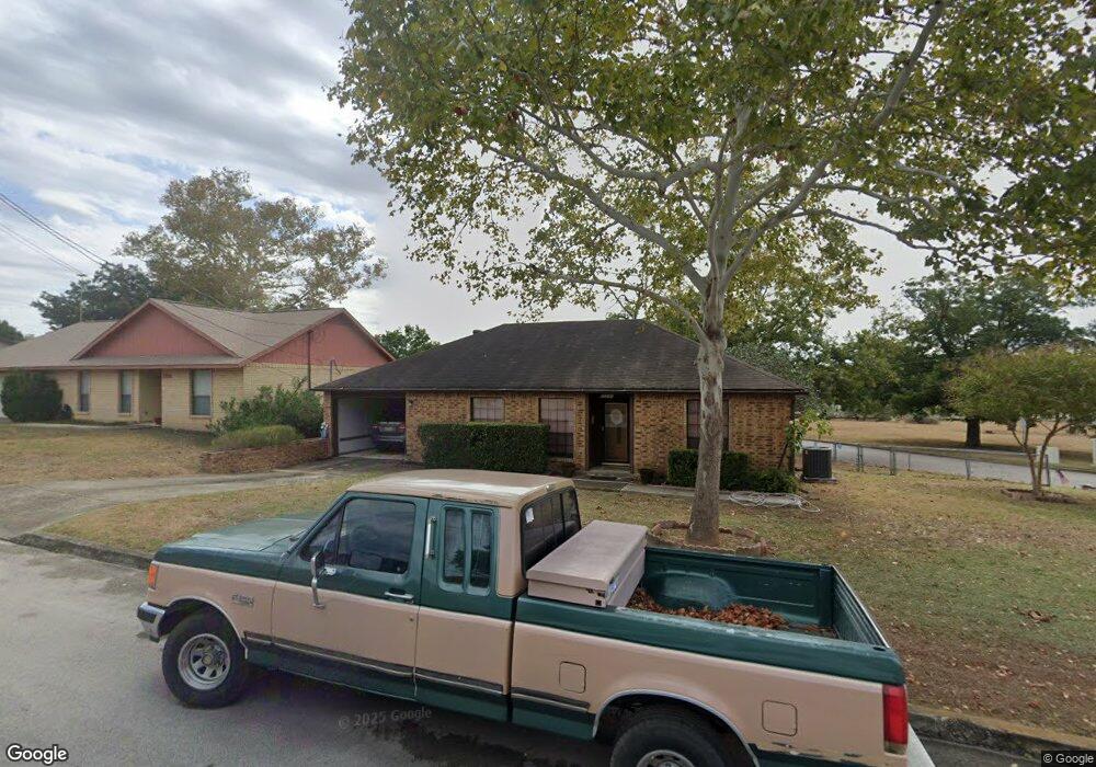 1208 Mooncrest, New Braunfels, TX 78130 - photo 1