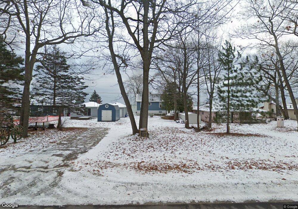422 N Huron Rd, Au Gres, MI 48703 - photo 1