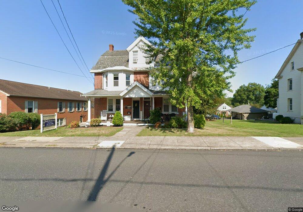 317 E Broad St unit B, Souderton, PA 18964 - photo 1