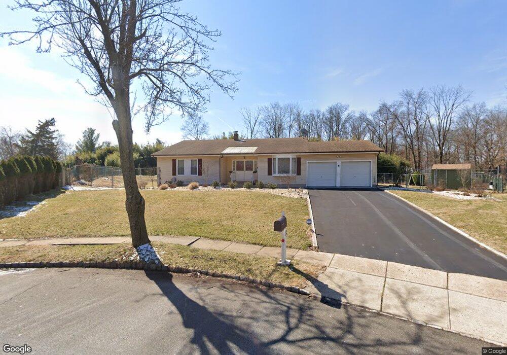 8 Smoke Tree Close, Piscataway, NJ 08854 - photo 1