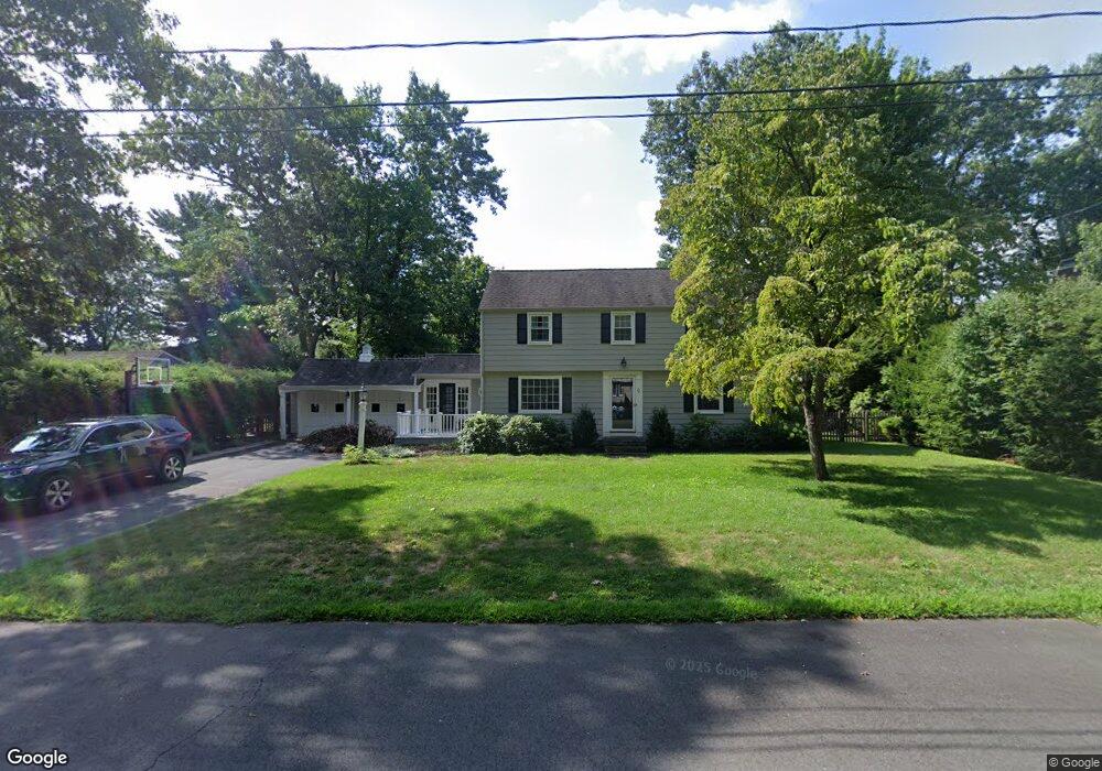 9 Carver Cir, Simsbury, CT 06070 - photo 1