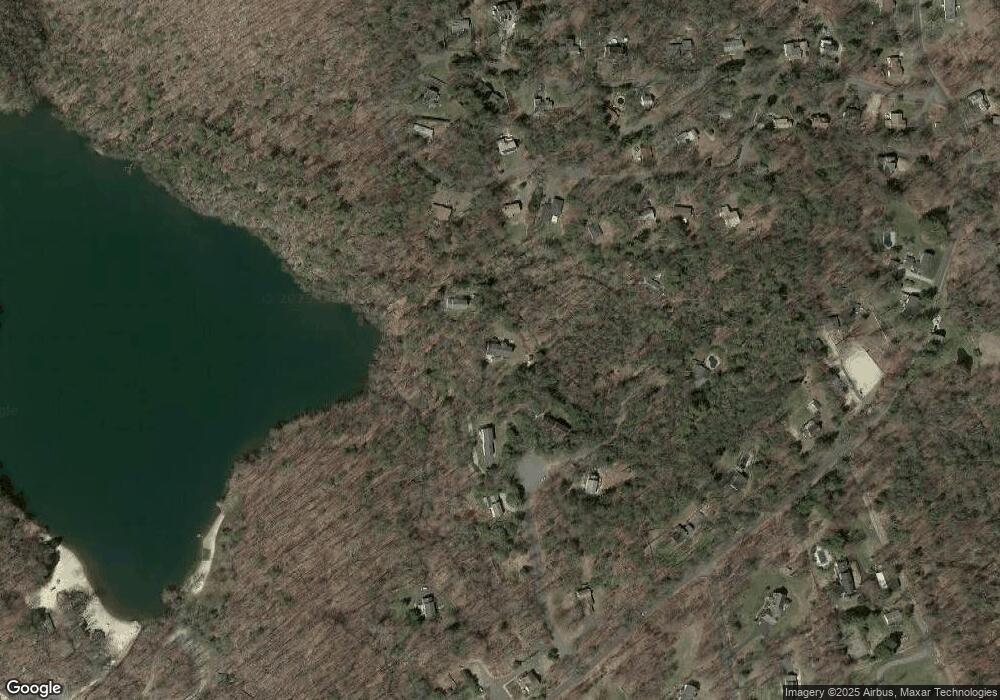 14 Great Pond Ln, Redding, CT 06896 - photo 1