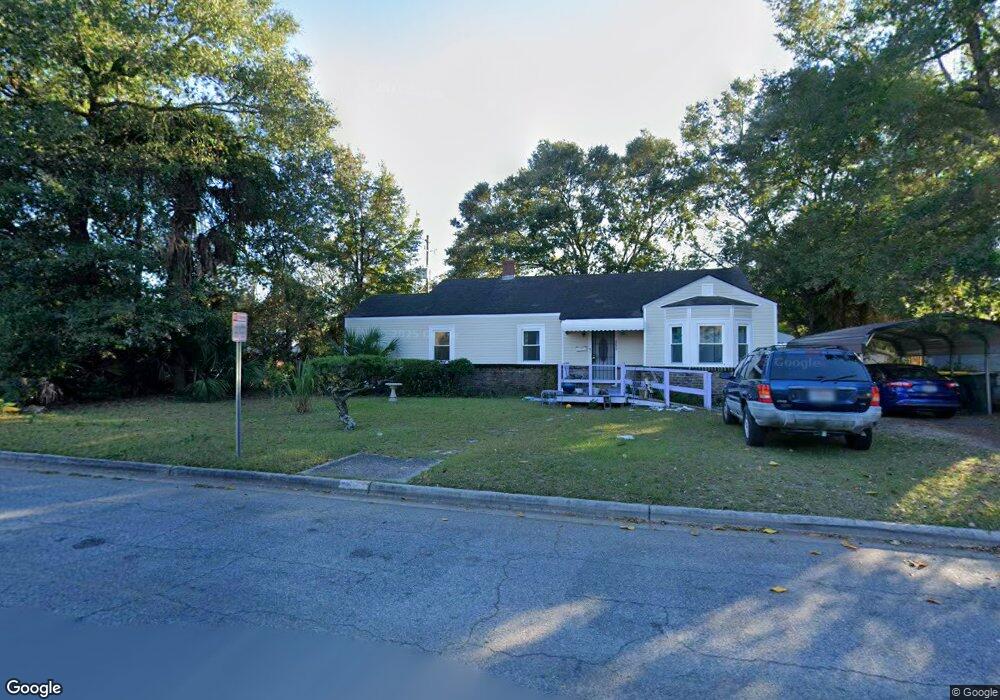 2055 E 40th St, Savannah, GA 31404 - photo 1