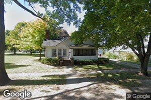607 Monroe St, Henry, IL 61537