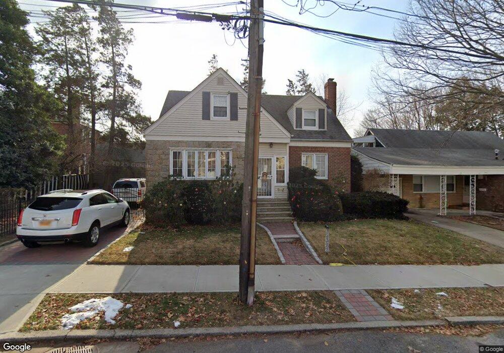 18950 45th Rd, Flushing, NY 11358 - photo 1
