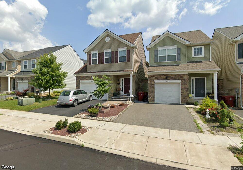 2181 Huntington Ln, Easton, PA 18040 - photo 1