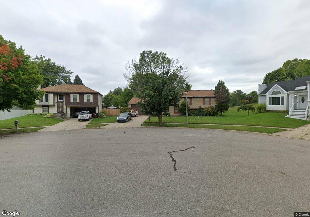 5712 Coulson Ct, Lansing, MI 48911 - photo 1