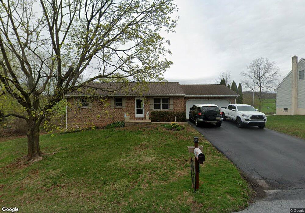 835 Matthew Dr, Stevens, PA 17578 - photo 1