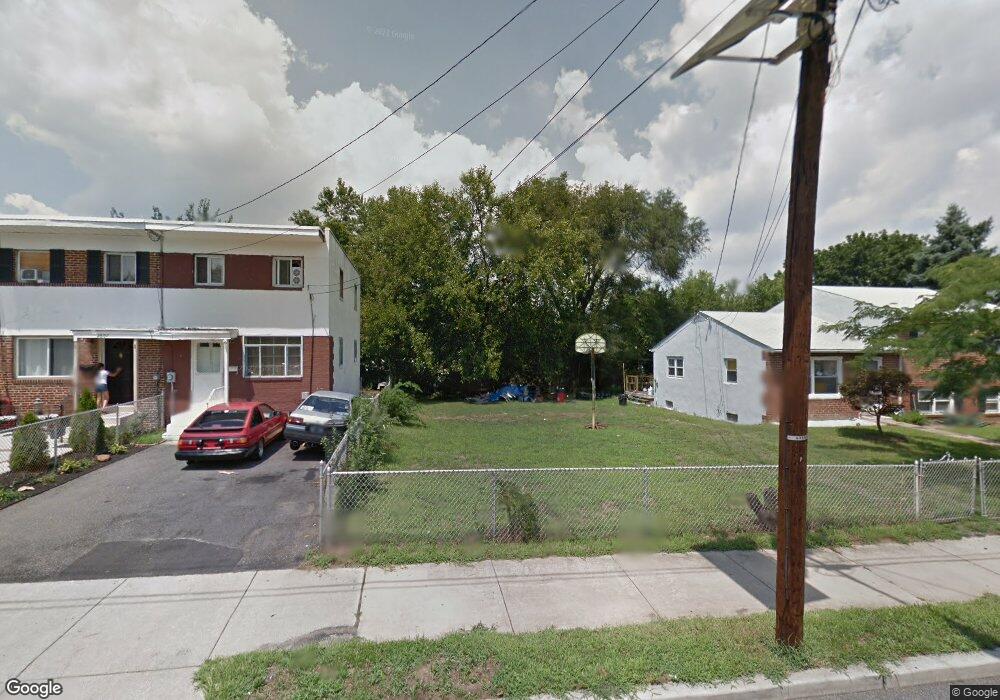 314 Baldwins Ln, Camden, NJ 08105 - photo 1