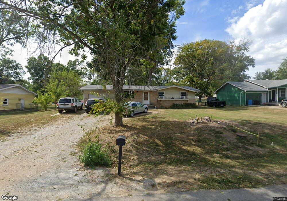 108 Willa Ln, Windsor, MO 65360 - photo 1