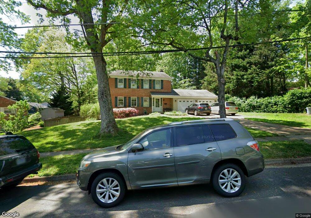 9005 Stark Rd, Annandale, VA 22003 - photo 1