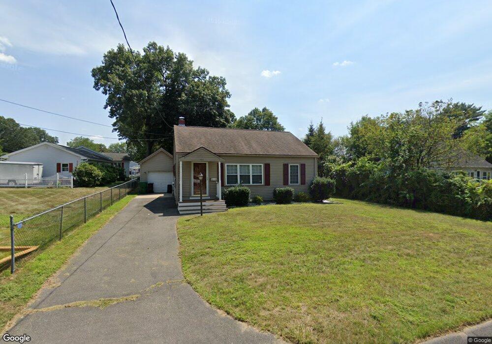 781 Pendleton Ave, Chicopee, MA 01020 - photo 1