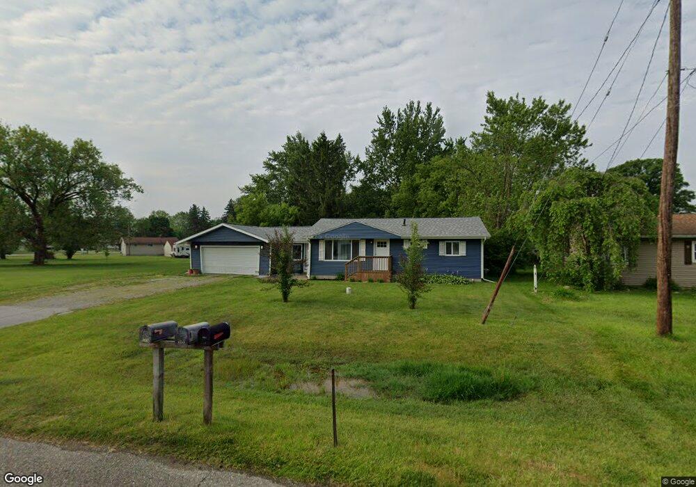 6088 Crown Point unit Bldg-Unit, Flint, MI 48506 - photo 1