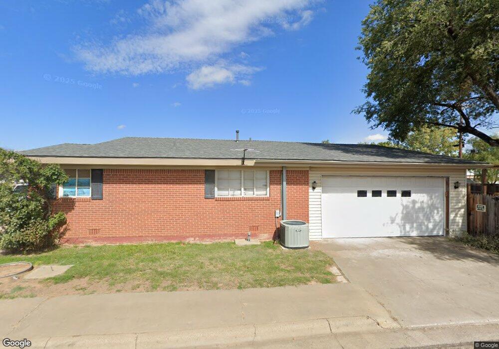 400 N Meredith Ave, Dumas, TX 79029 - photo 1