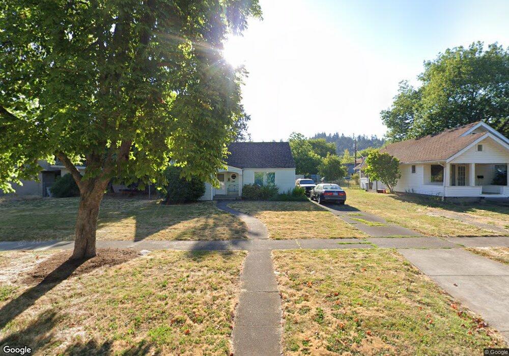 1737 Moss St, Eugene, OR 97403 - photo 1