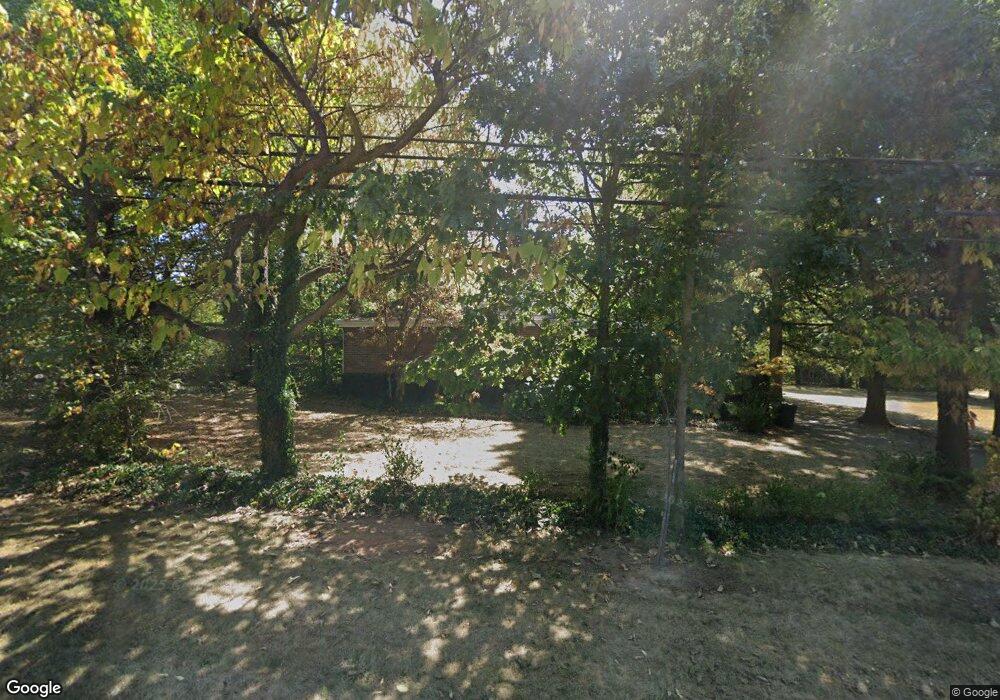 3857 Henderson Rd, Columbus, OH 43220 - photo 1