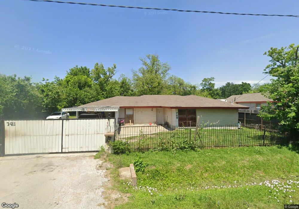 748 W Rittenhouse Rd, Houston, TX 77091 - photo 1