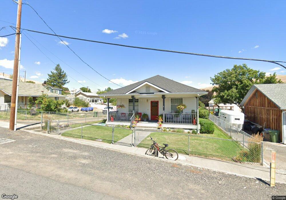 245 W Center St, Heppner, OR 97836 - photo 1