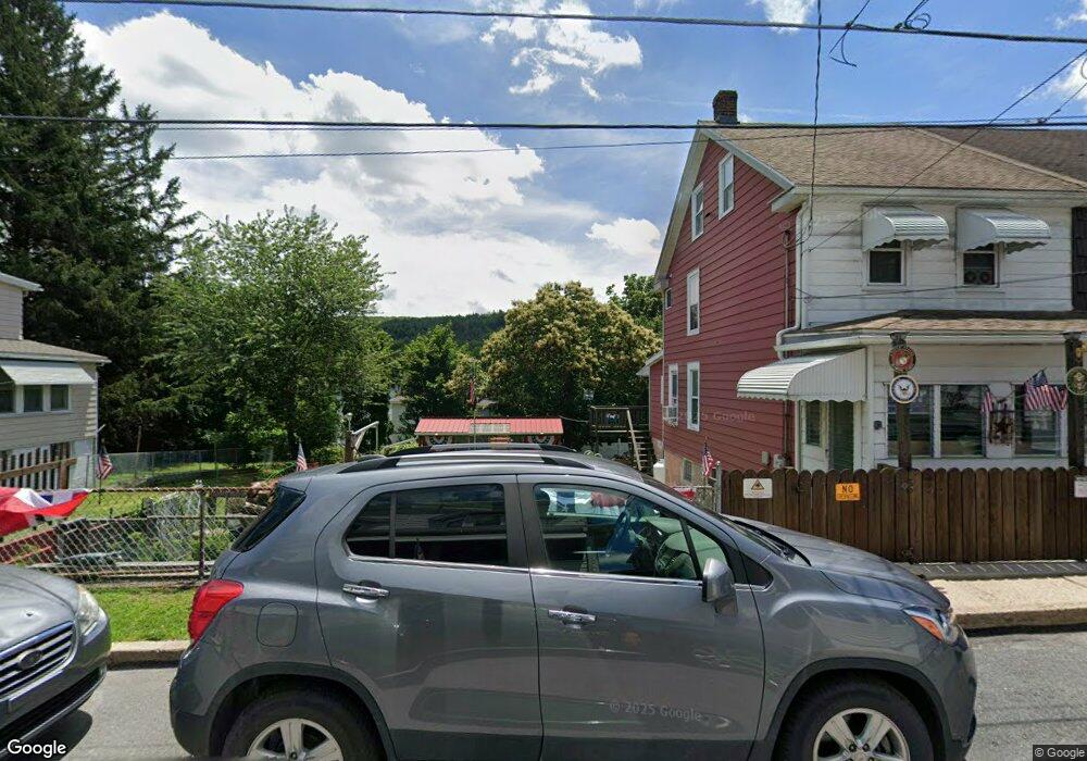 226 W Howard Ave, Coaldale, PA 18218 - photo 1