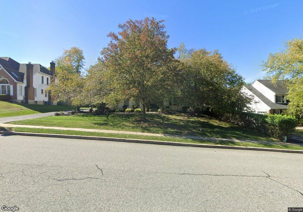 305 Sentry Ln, Wayne, PA 19087 - photo 1