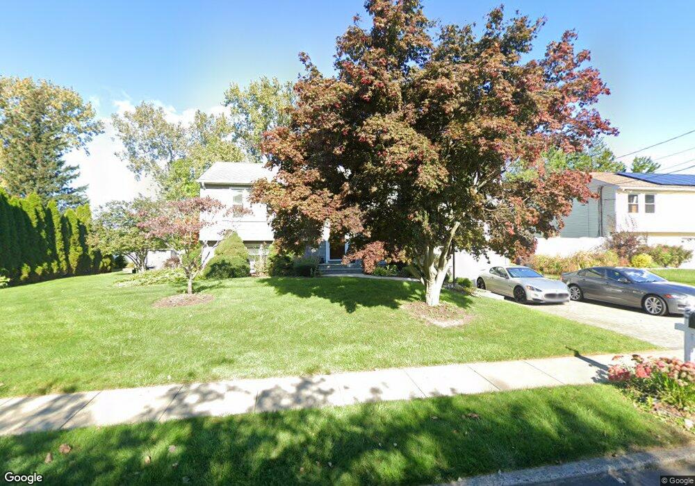 5 Alexander Dr, West Haven, CT 06516 - photo 1