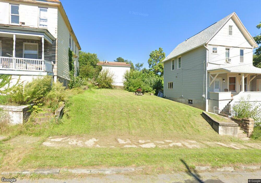 1325 Vine St, Scranton, PA 18510 - photo 1