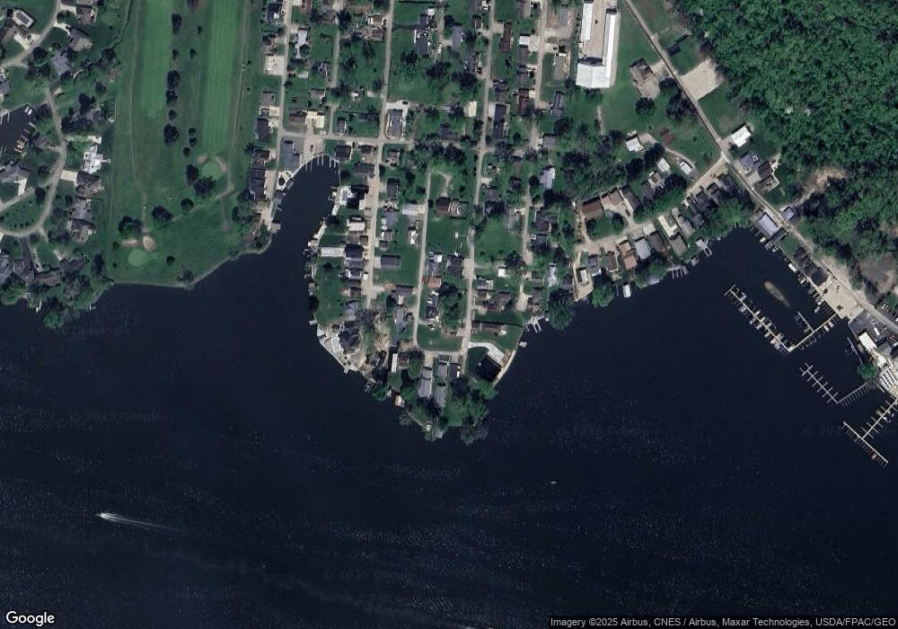 698 Zanesville Ave, Thornville, OH 43076 - photo 1