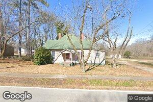271 S Broad St, Bowman, GA 30624