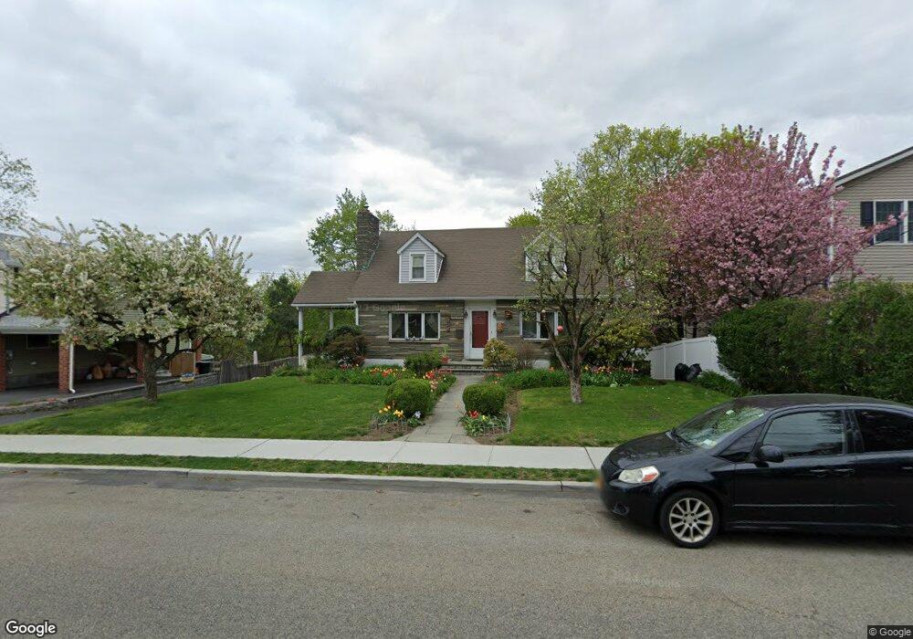 85 Maple St, Croton On Hudson, NY 10520 - photo 1