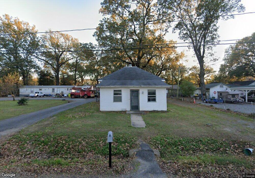 808 E 3rd St, Stuttgart, AR 72160 - photo 1