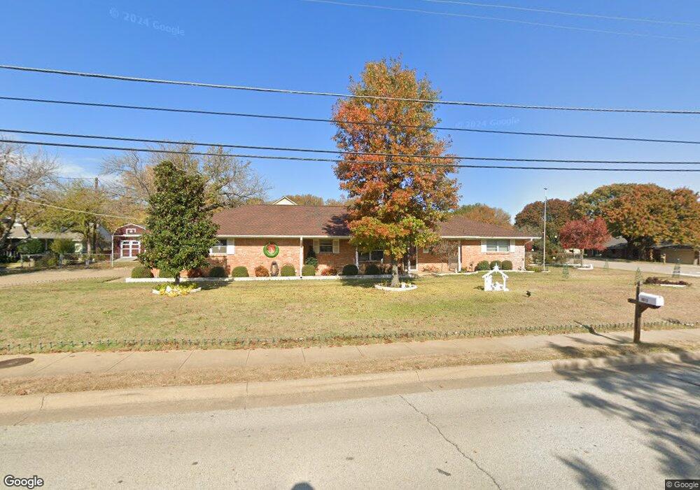 8913 Martin Dr, North Richland Hills, TX 76182 - photo 1