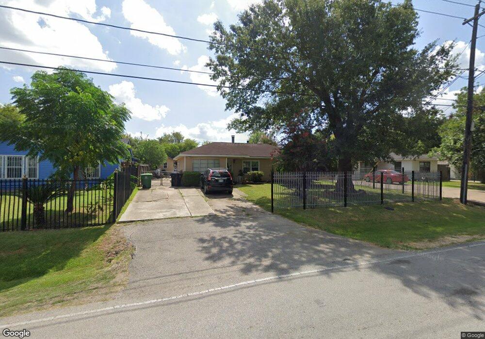 809 Evanston St, Houston, TX 77015 - photo 1