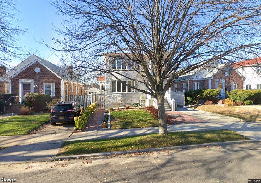 5312 192nd St, Fresh Meadows, NY 11365 - photo 1