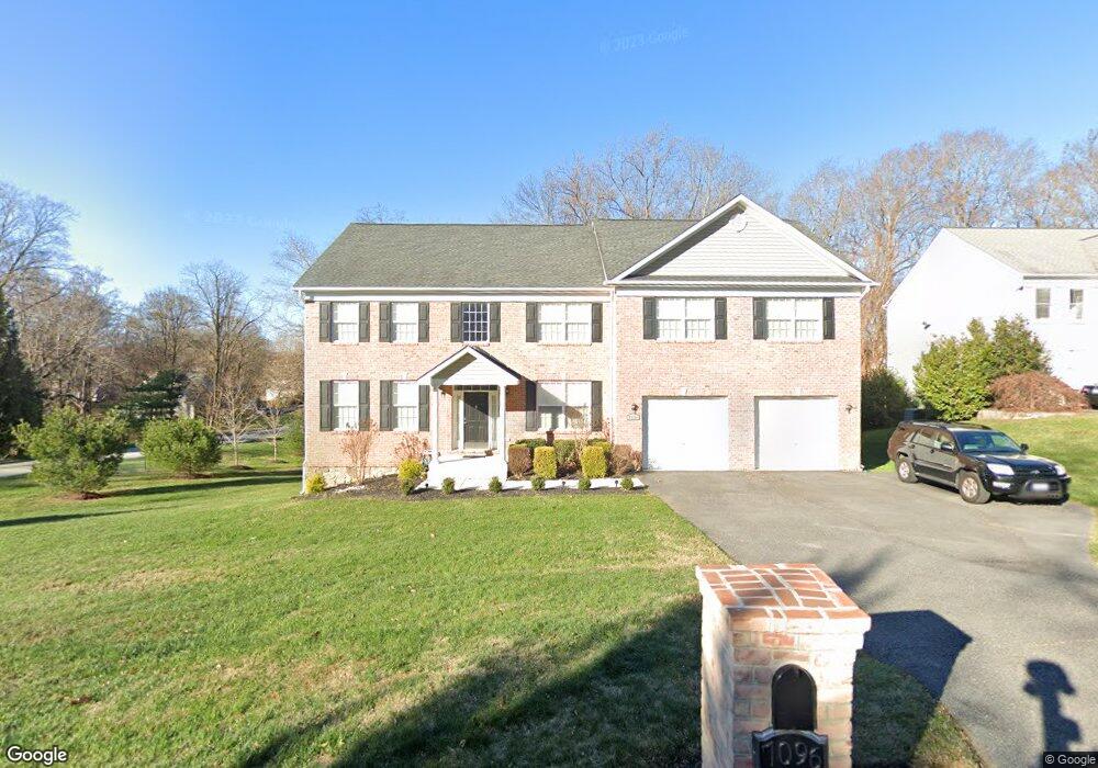 7096 Newberry Dr, Columbia, MD 21044 - photo 1