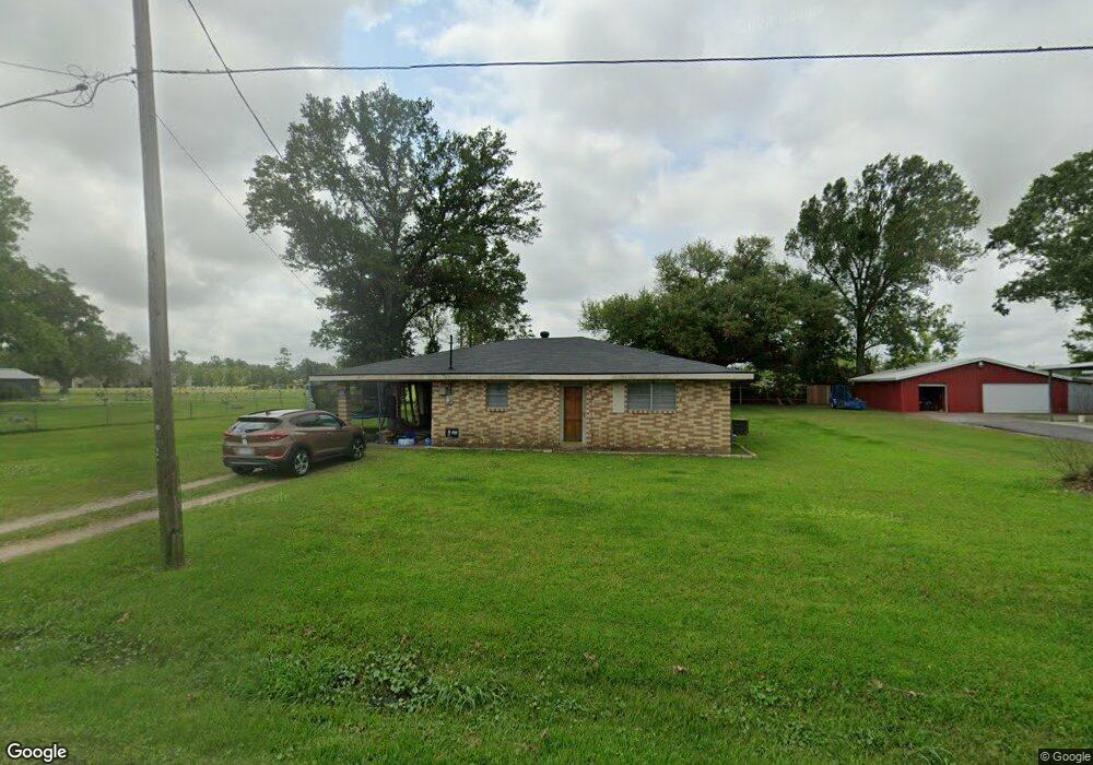 704 Topsy Rd, Lake Charles, LA 70607 - photo 1