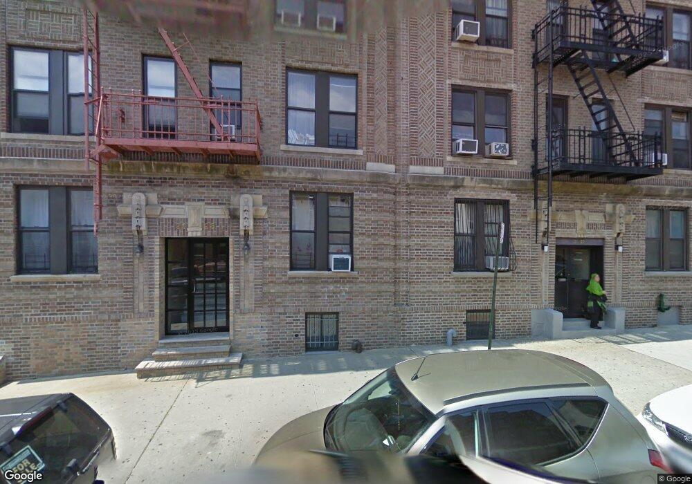 31-28 42nd St unit 8, Astoria, NY 11103 - photo 1