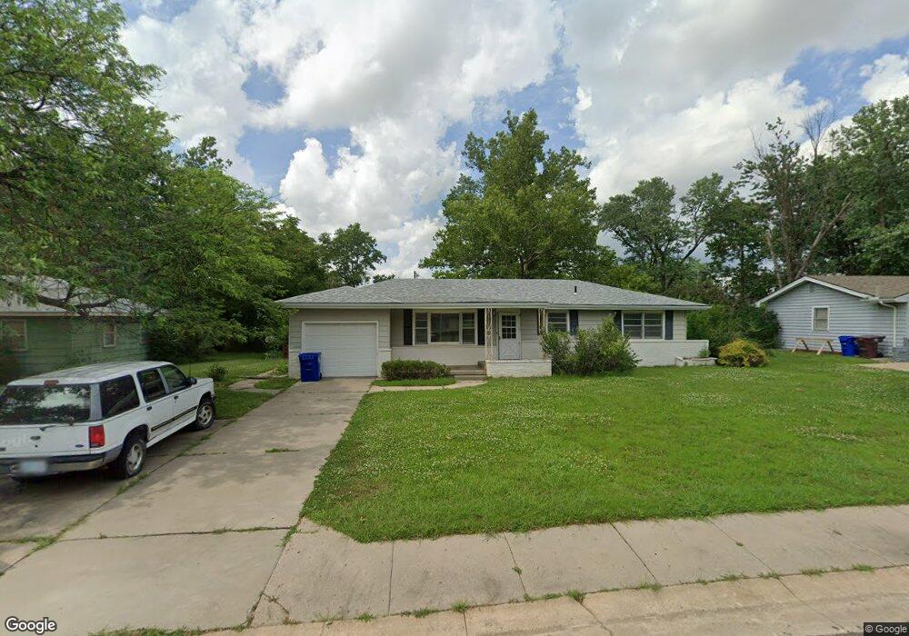 1111 Lyndon Rd, McPherson, KS 67460 - photo 1