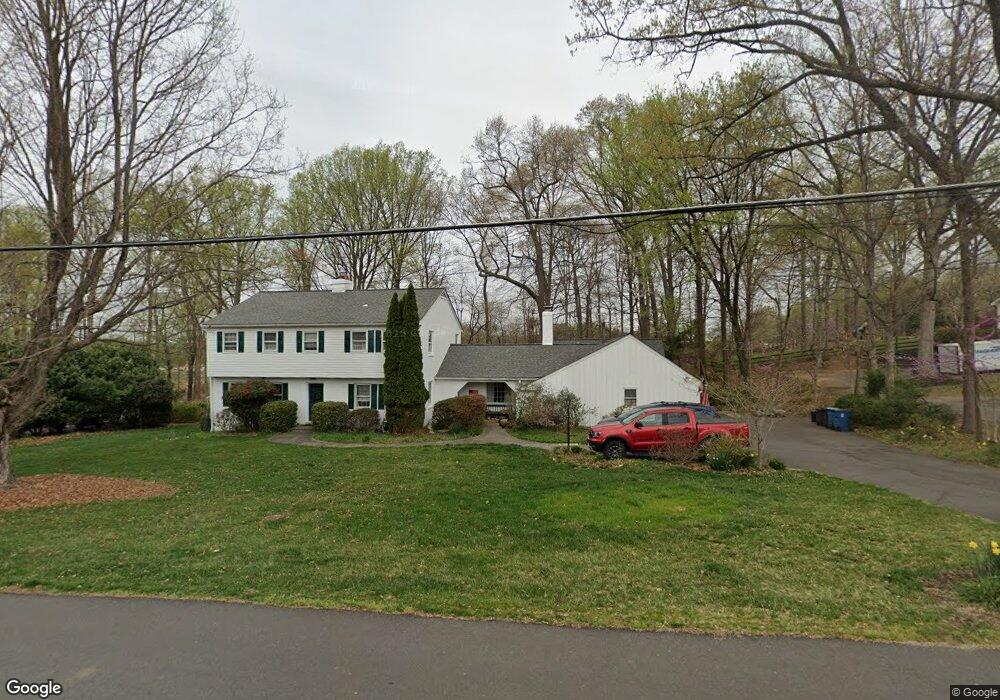 6810 Lupine Ln, McLean, VA 22101 - photo 1