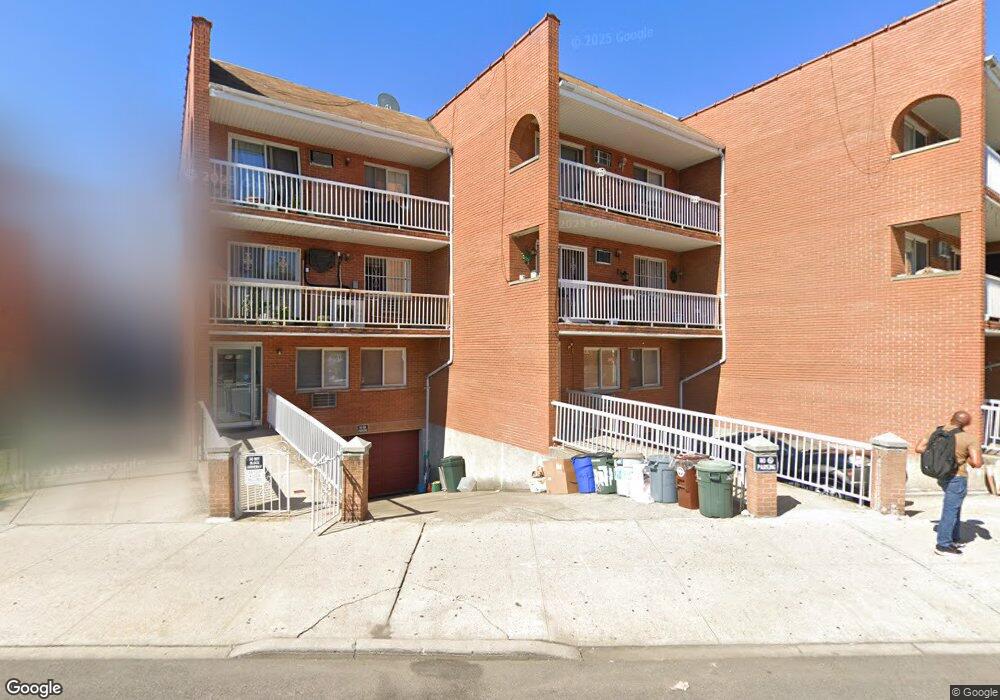 4316 Newtown Rd, Long Island City, NY 11103 - photo 1