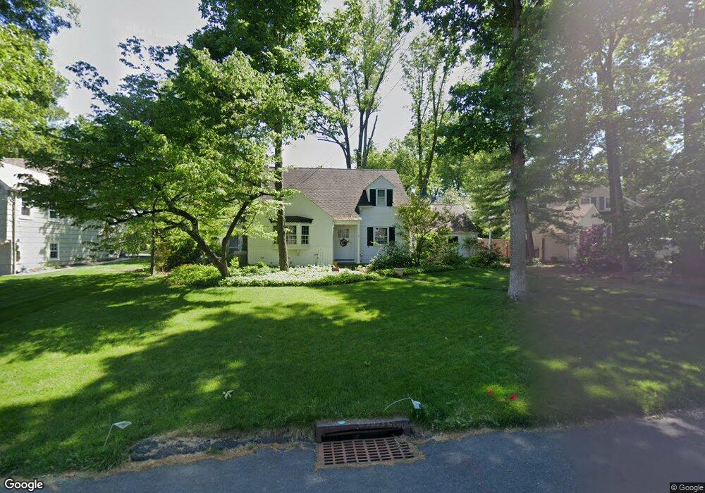 31 Edgewood Rd, Chatham, NJ 07928 - photo 1