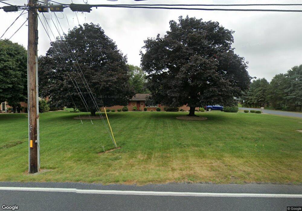 1086 East Ave, Waynesboro, PA 17268 - photo 1