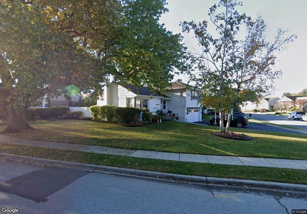 3628 Lynn Ln, Wantagh, NY 11793 - photo 1