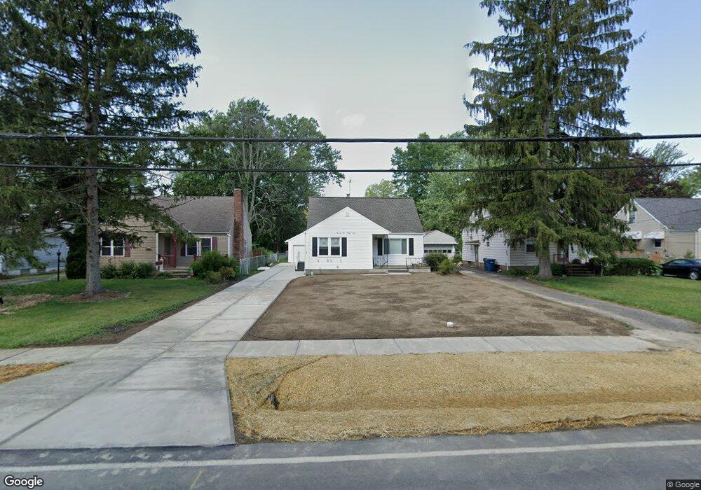 7594 Mapleway Dr, Olmsted Falls, OH 44138 - photo 1