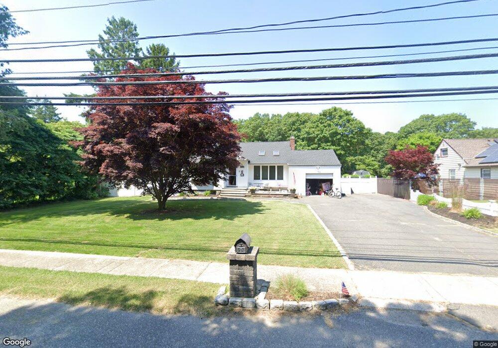 796 Sylvan Ave, Bayport, NY 11705 - photo 1