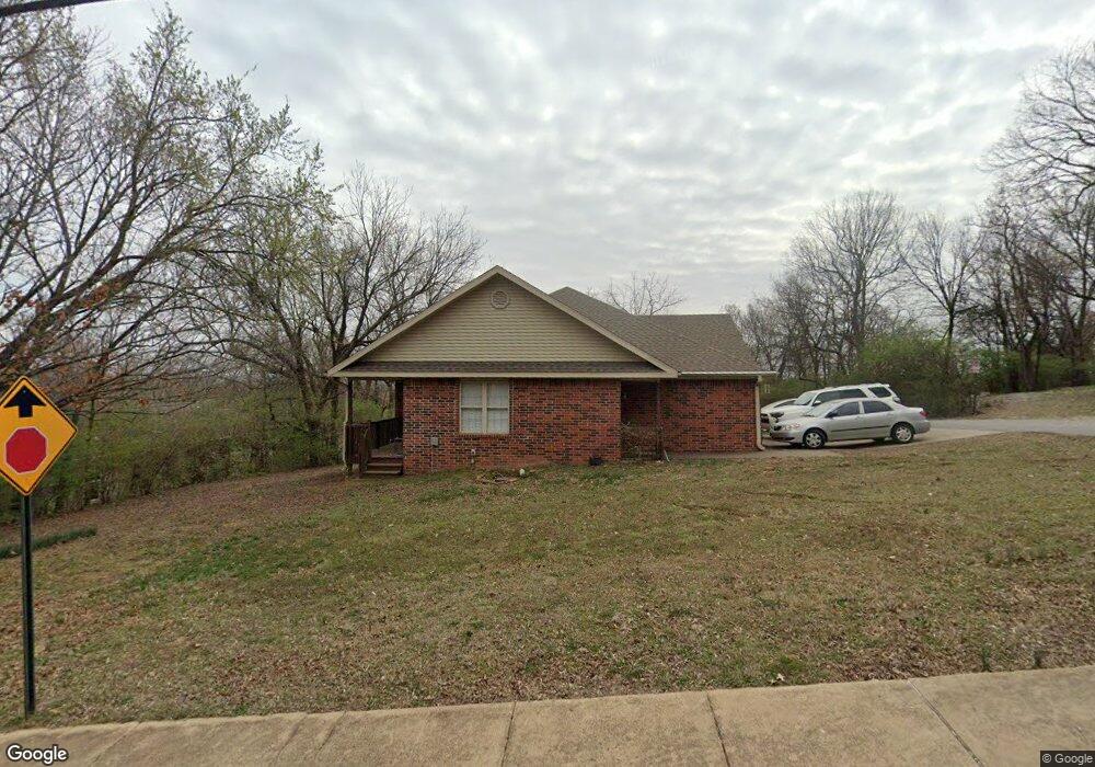117 E Rock St, Fayetteville, AR 72701 - photo 1