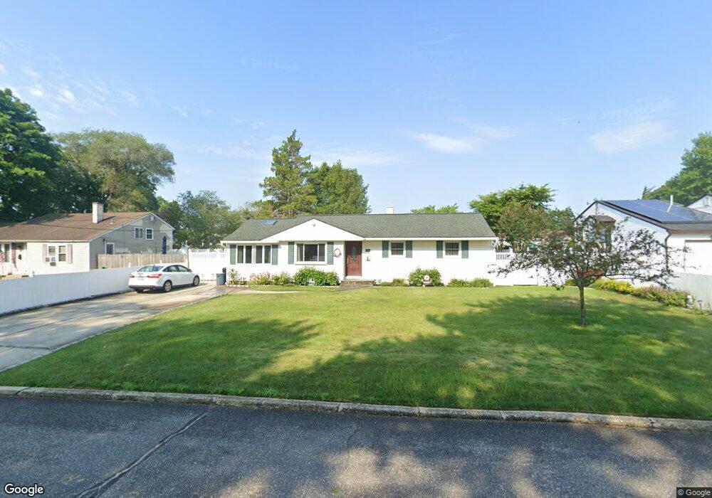 3114 Connecticut Ave, Medford, NY 11763 - photo 1