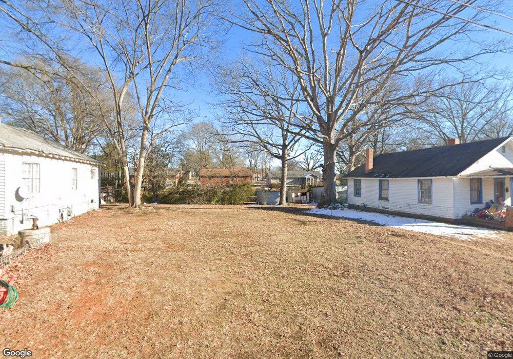 1012 Burton St, Roanoke Rapids, NC 27870 - photo 1